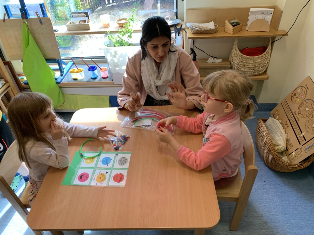 W przedszkolu Montessori Chatka, dzielnica Ursynów, intensywnie wprowadzamy język angielski metodą imersji